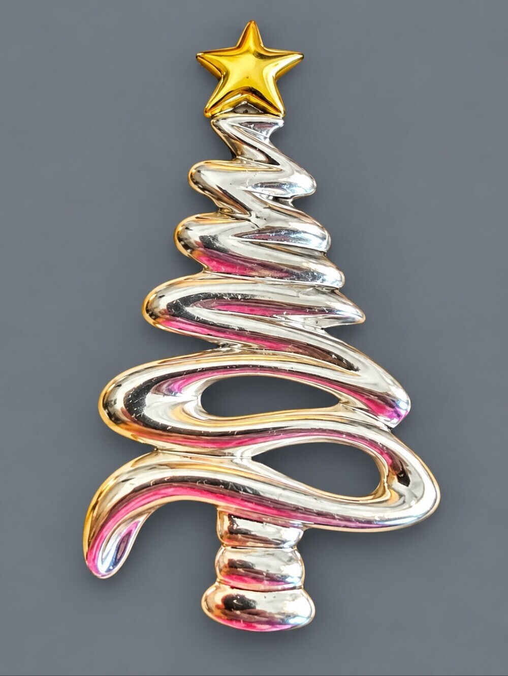 VTG Silvertone Swirled Christmas Tree Star Holiday Brooch Pin
